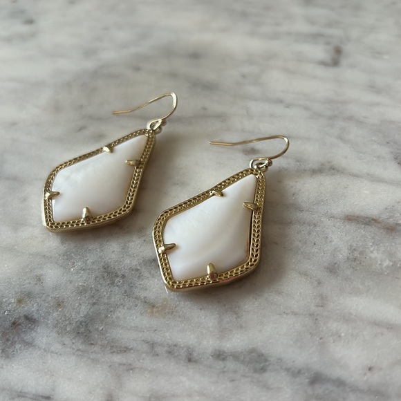 Kendra Scott Earrings - Picture 2 of 4